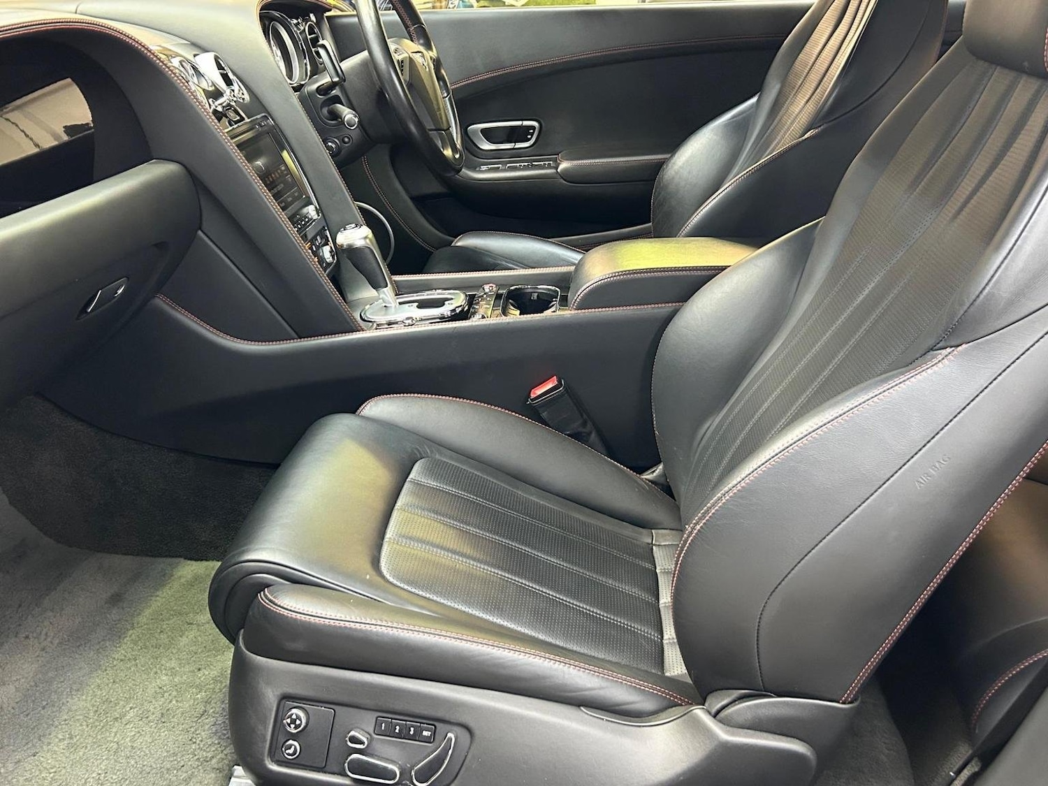 Used Bentley Continental 2014 for sale - 76725756: Photo 37