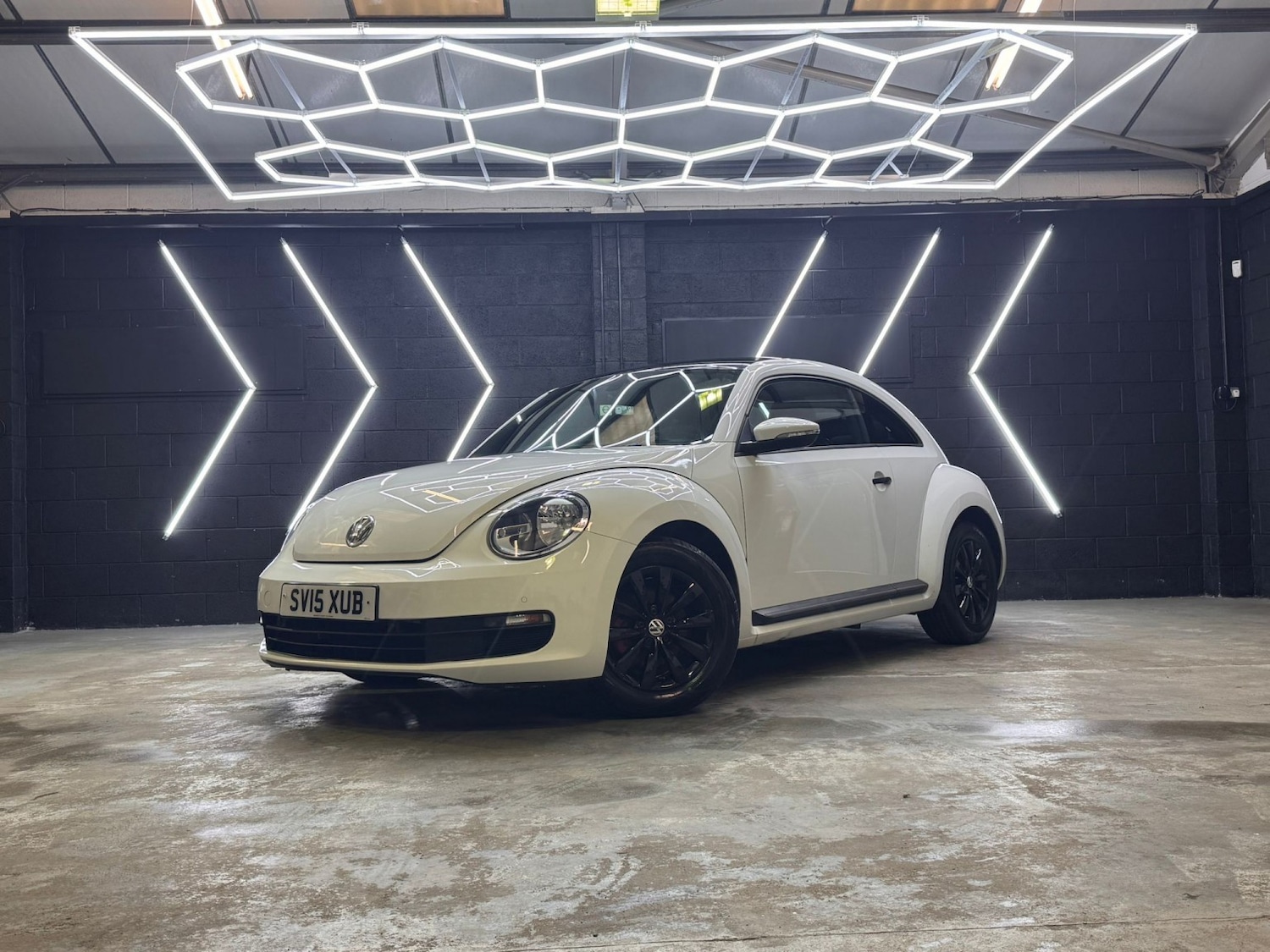 Used Volkswagen Beetle 2015 for sale - 77494795: Photo 10