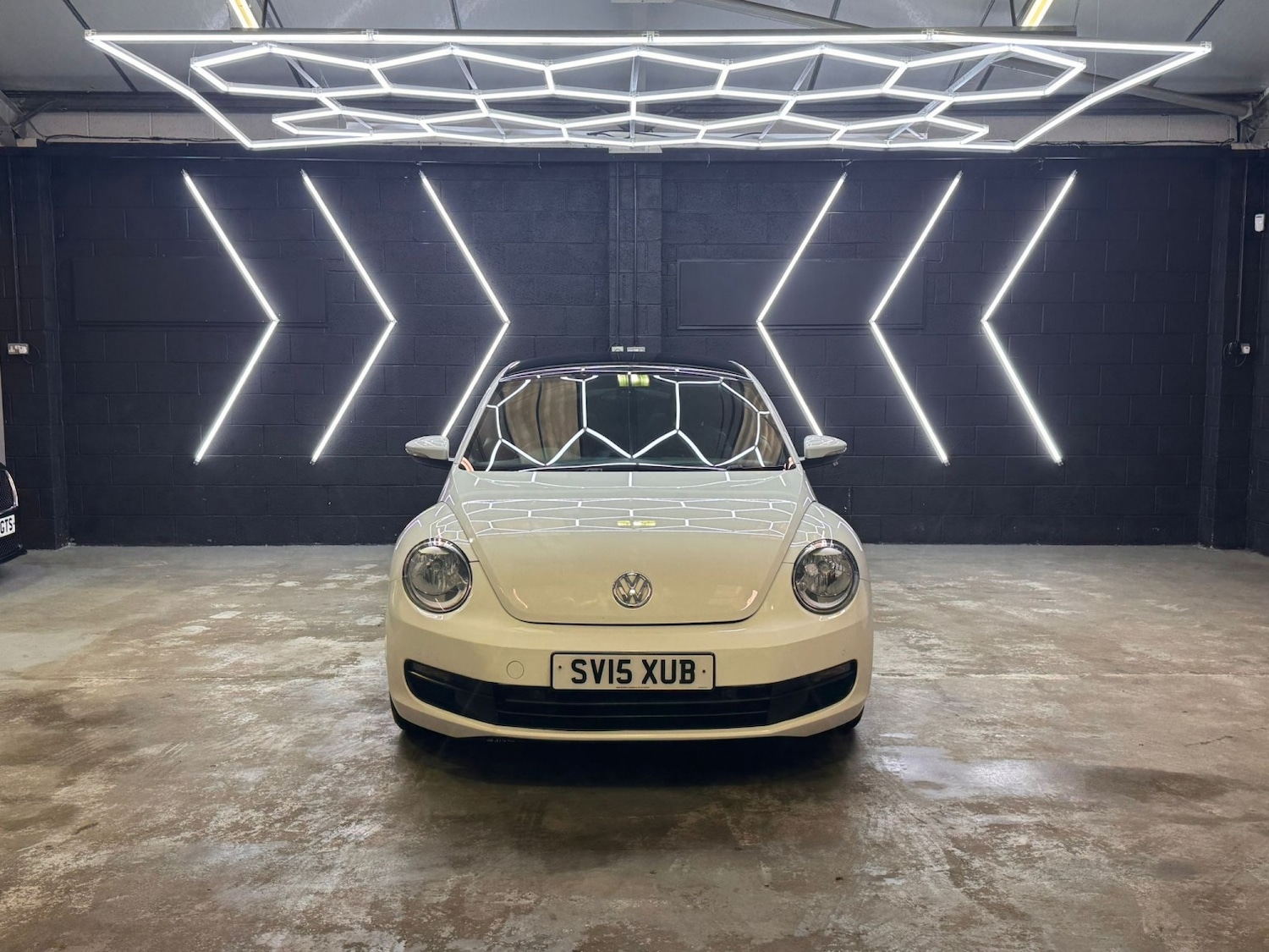 Used Volkswagen Beetle 2015 for sale - 77494795: Photo 16