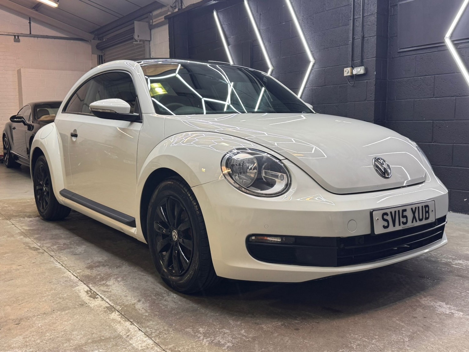 Used Volkswagen Beetle 2015 for sale - 77494795: Photo 32