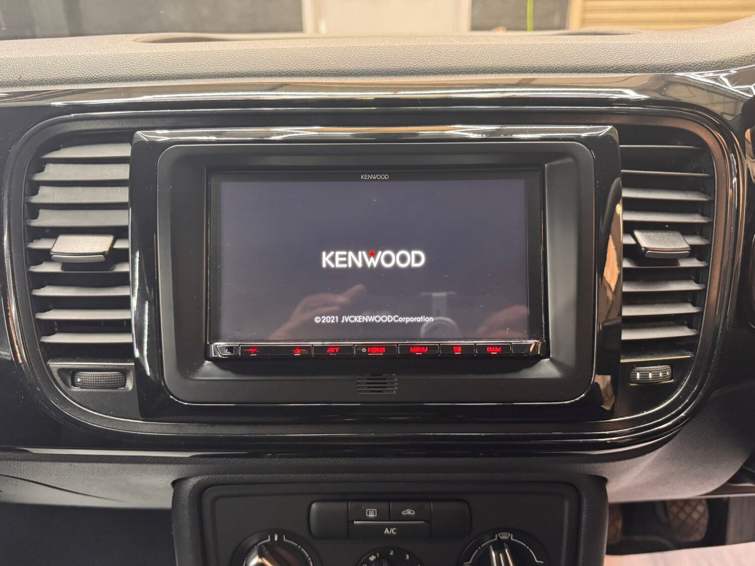 Used Volkswagen Beetle 2015 for sale - 77494795: Photo 38