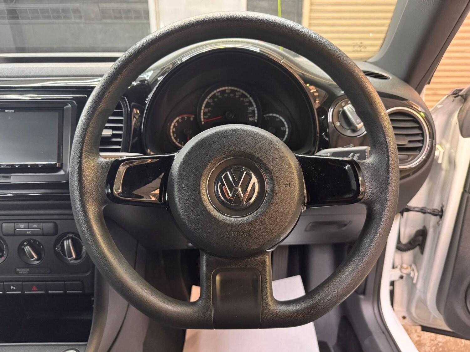 Used Volkswagen Beetle 2015 for sale - 77494795: Photo 39