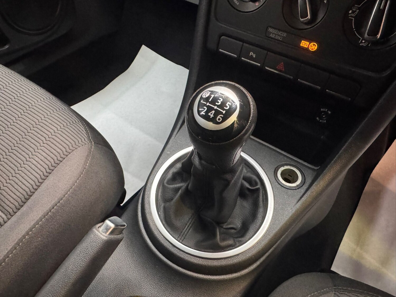 Used Volkswagen Beetle 2015 for sale - 77494795: Photo 41