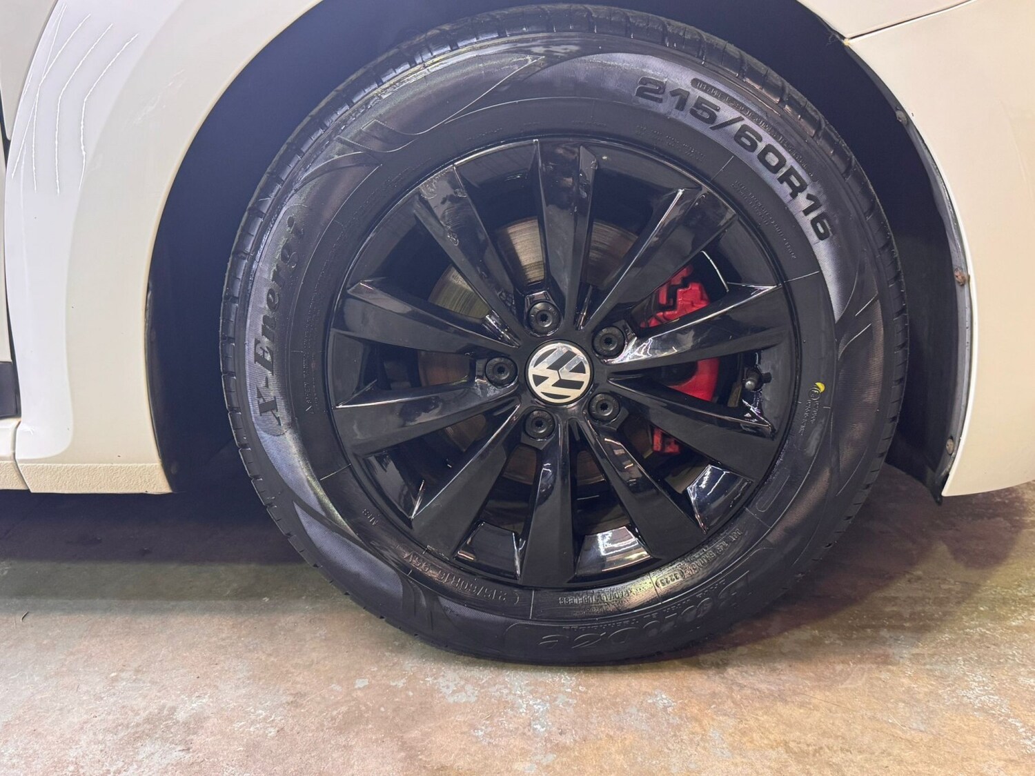 Used Volkswagen Beetle 2015 for sale - 77494795: Photo 46