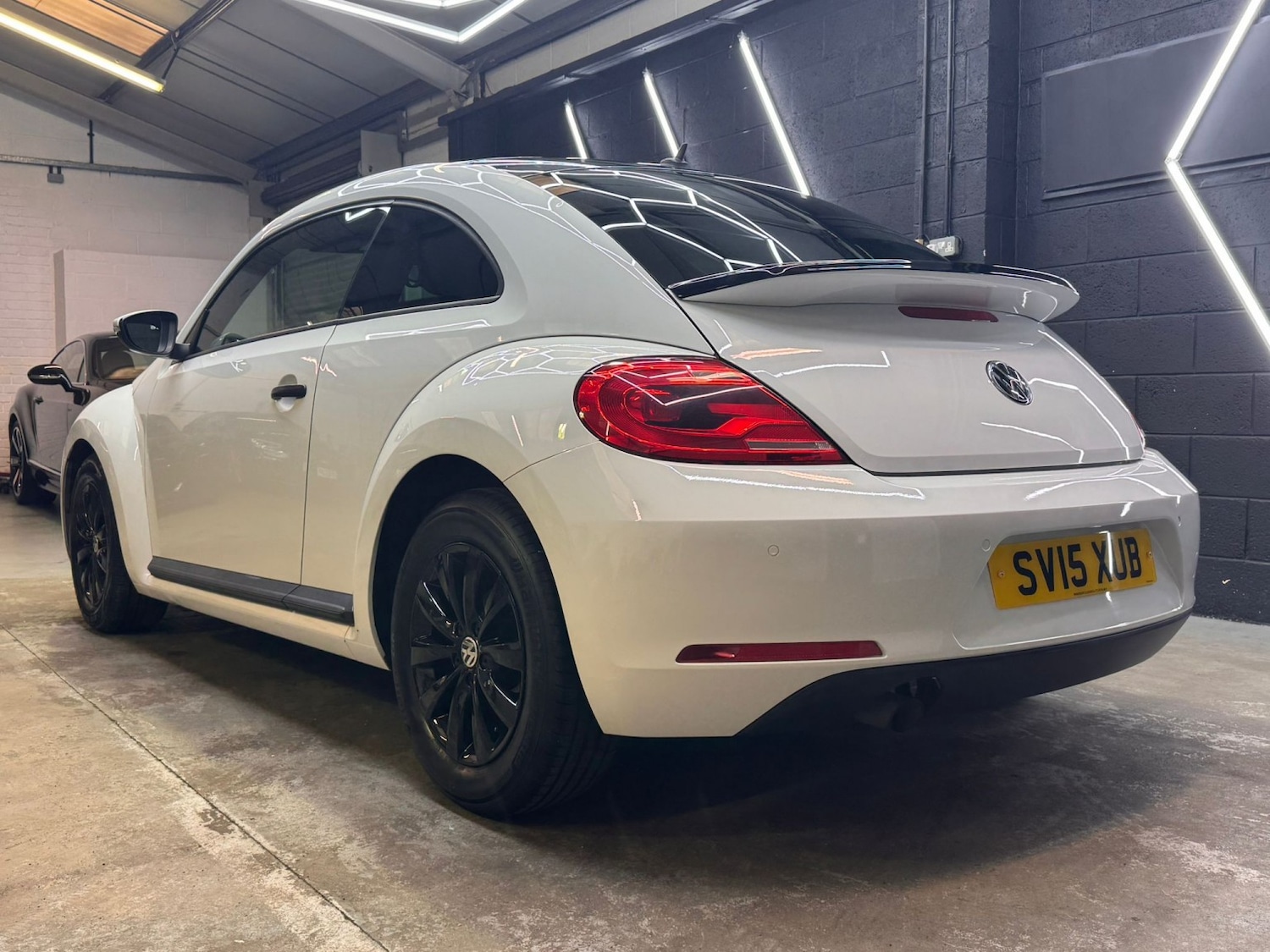 Used Volkswagen Beetle 2015 for sale - 77494795: Photo 8