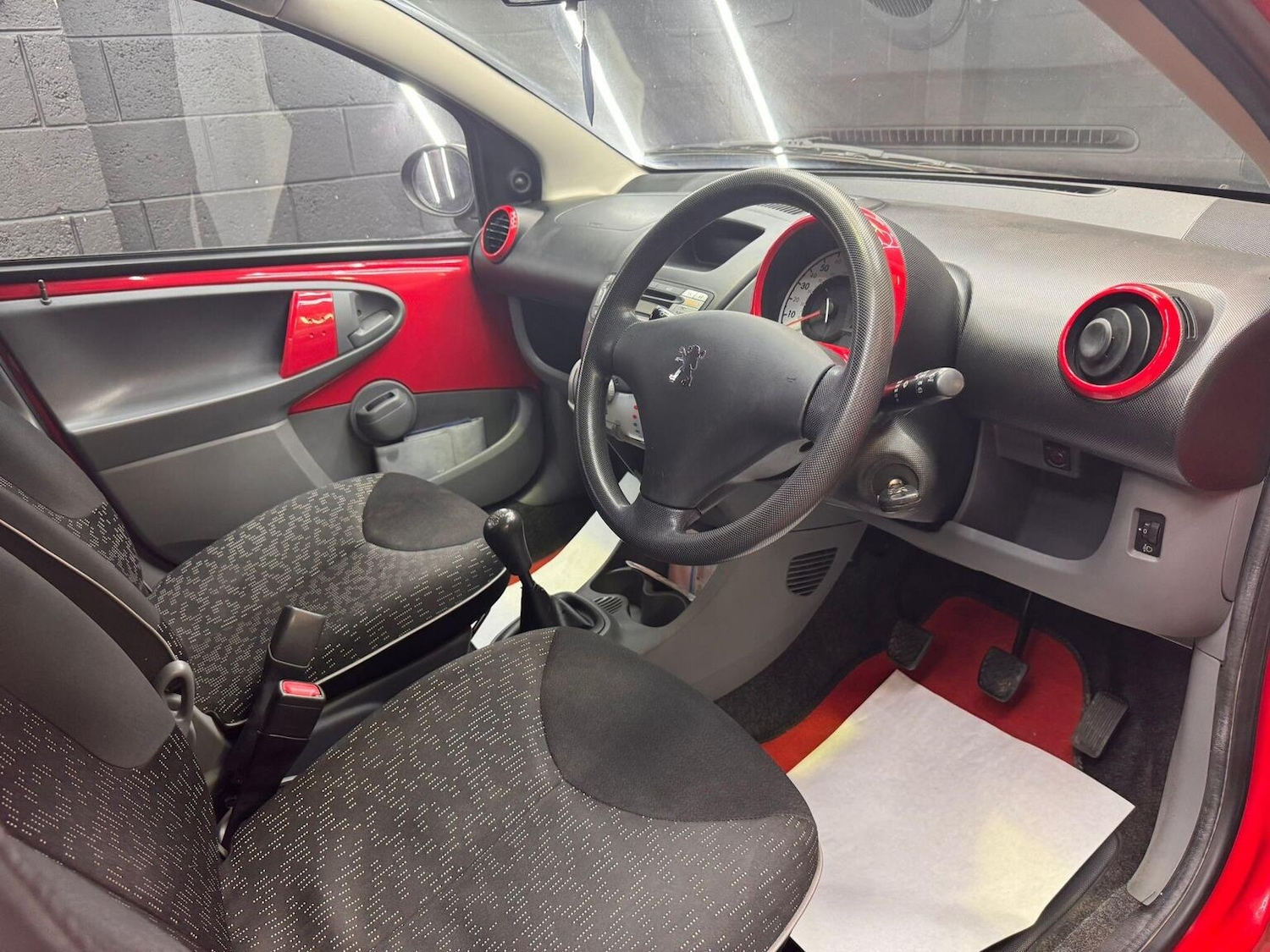 Used Peugeot 107 2011 for sale - 77162239: Photo 23