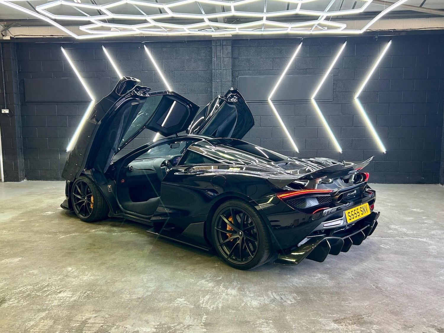 Used McLaren 720S 2019 for sale - 76725575: Photo 11