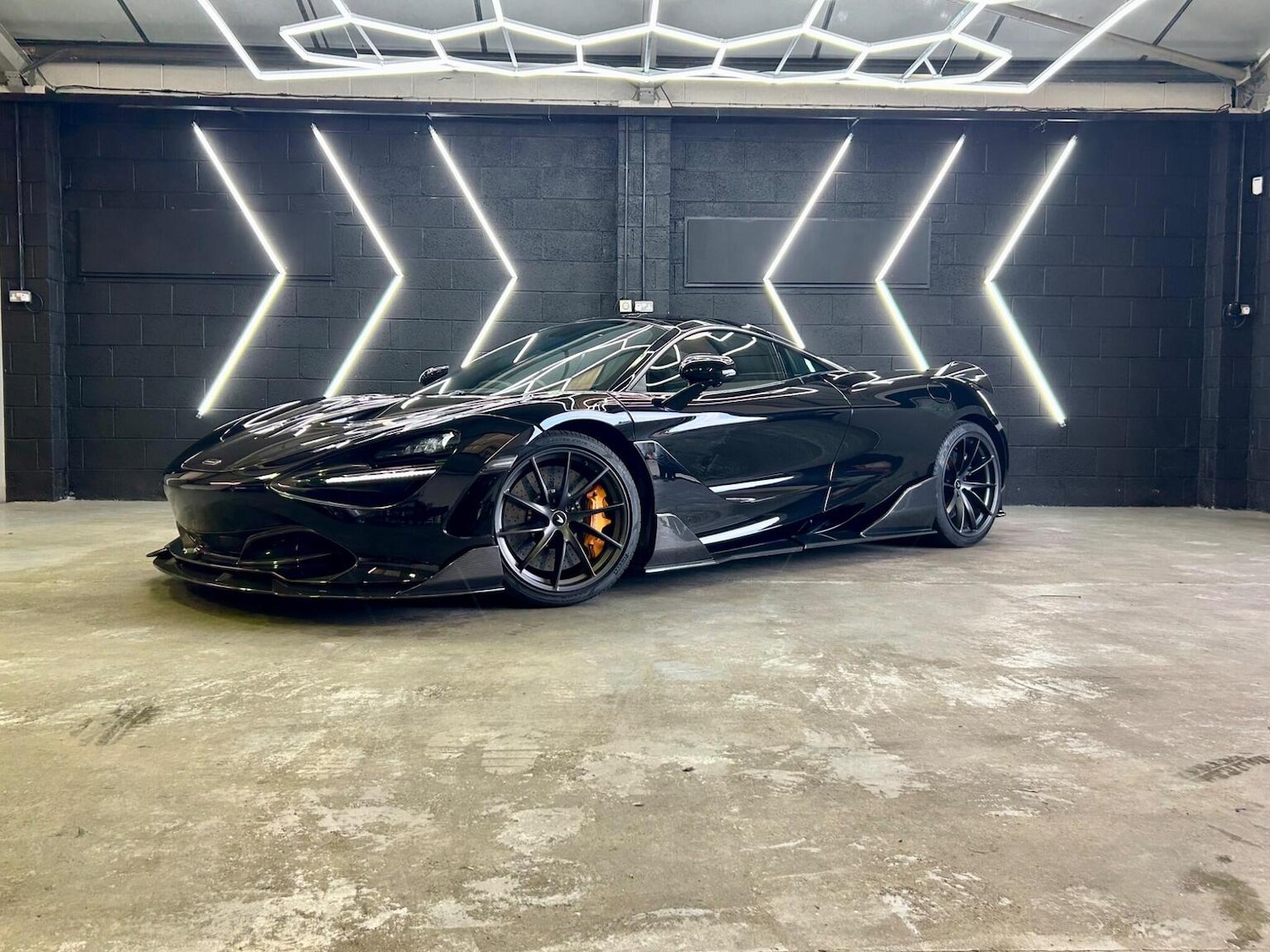 Used McLaren 720S 2019 for sale - 76725575: Photo 19