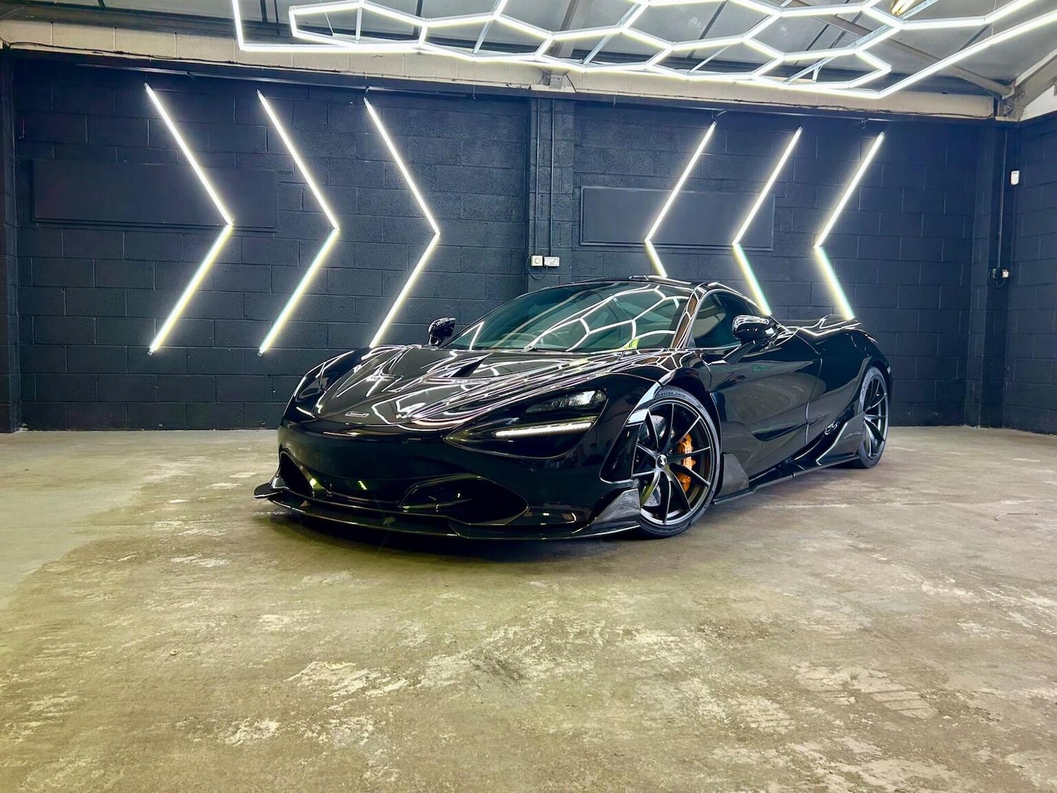 Used McLaren 720S 2019 for sale - 76725575: Photo 23