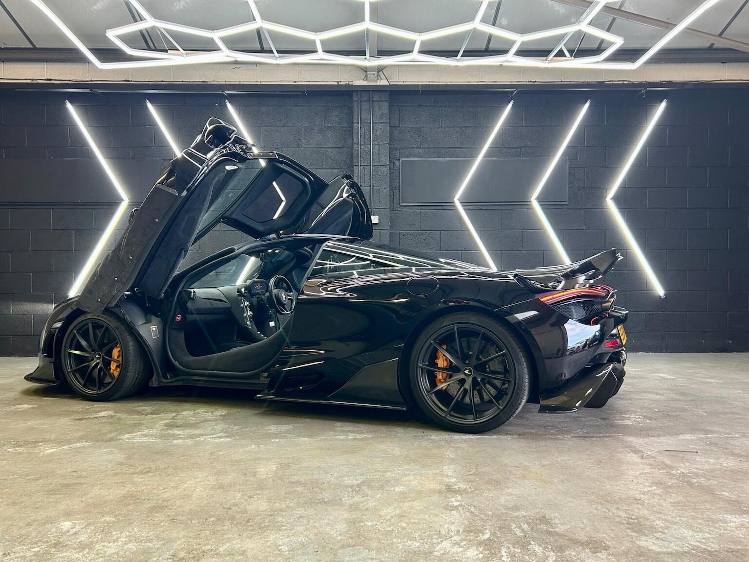 Used McLaren 720S 2019 for sale - 76725575: Photo 26