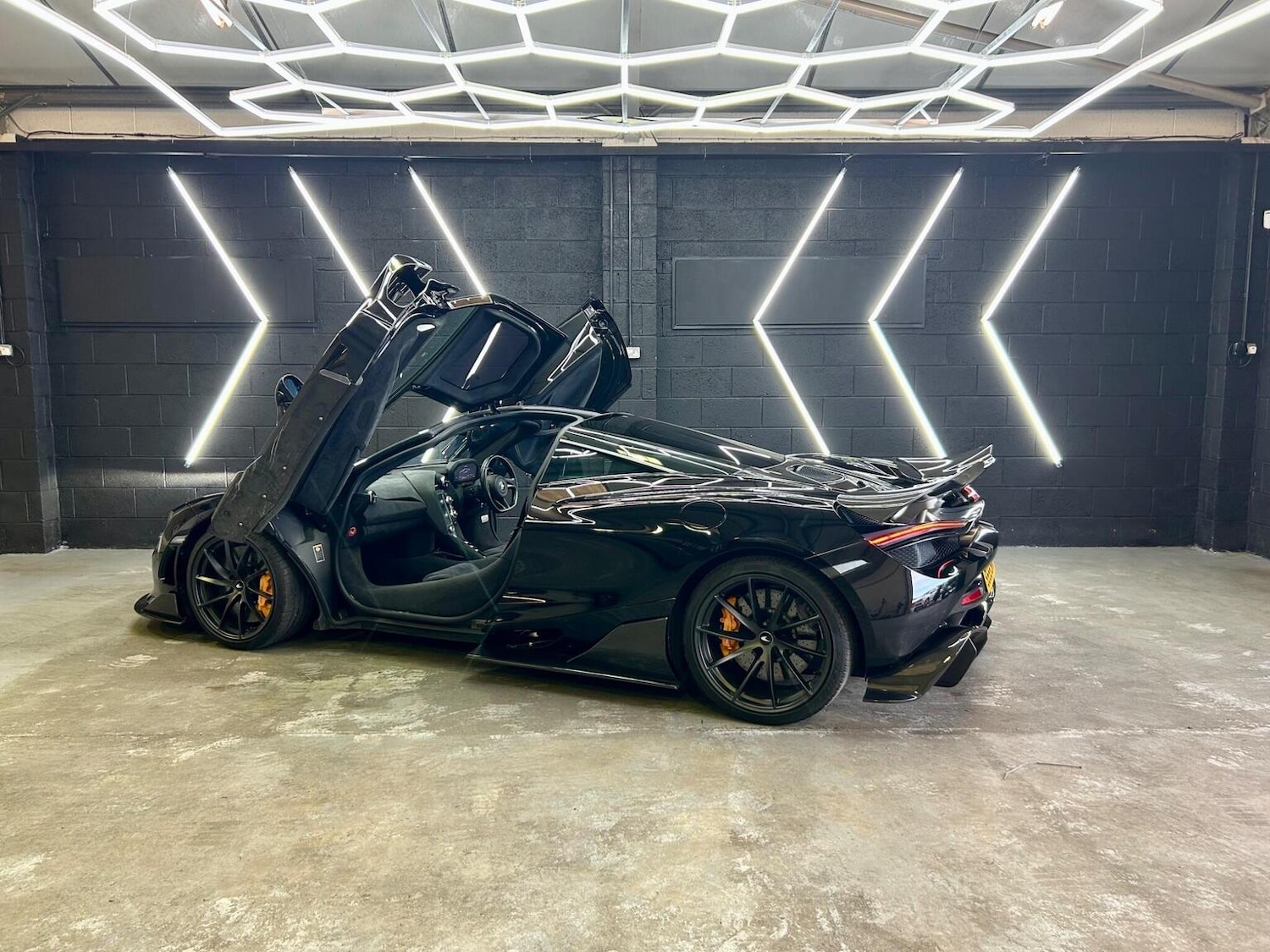 Used McLaren 720S 2019 for sale - 76725575: Photo 27