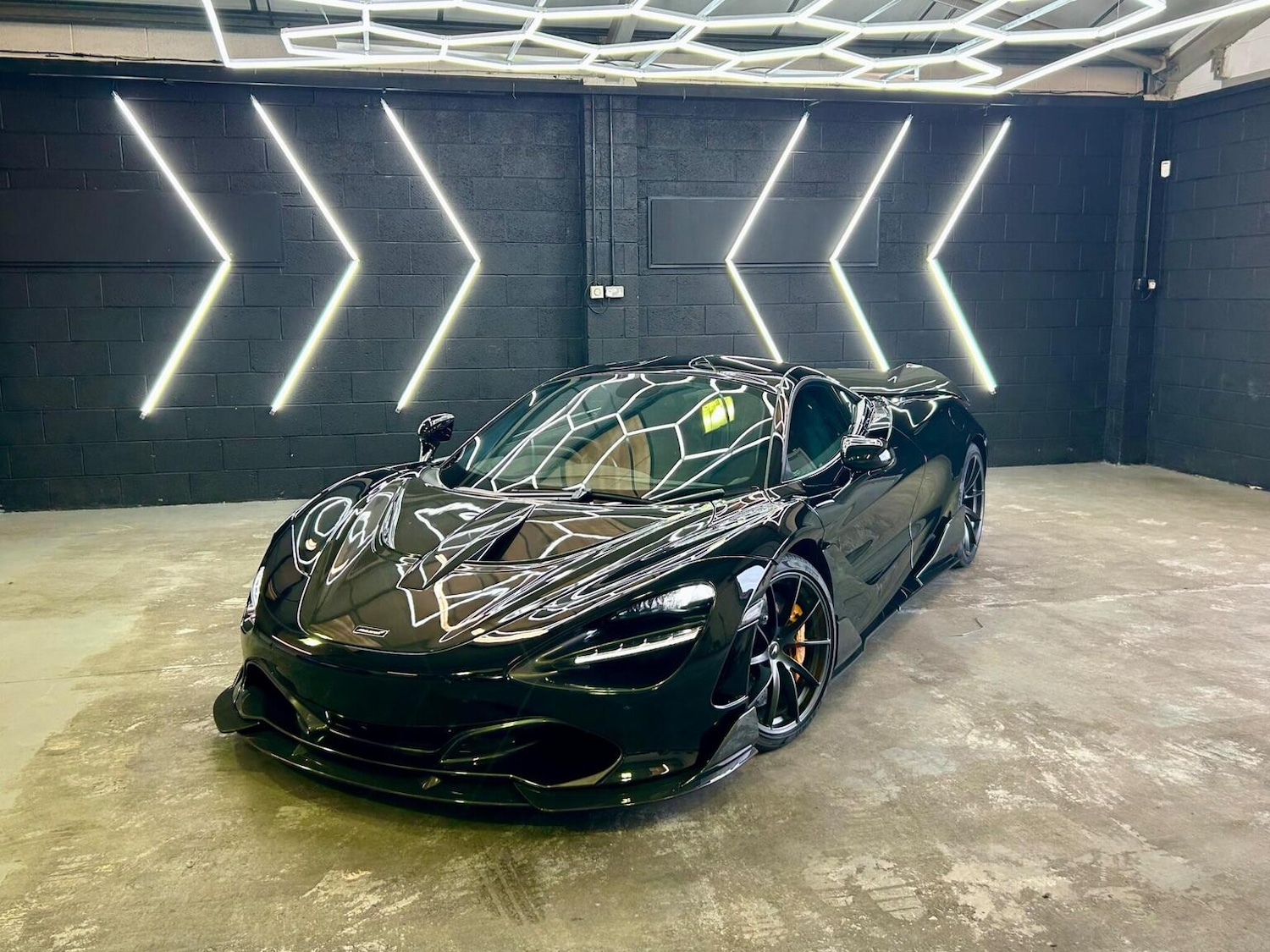 Used McLaren 720S 2019 for sale - 76725575: Photo 3