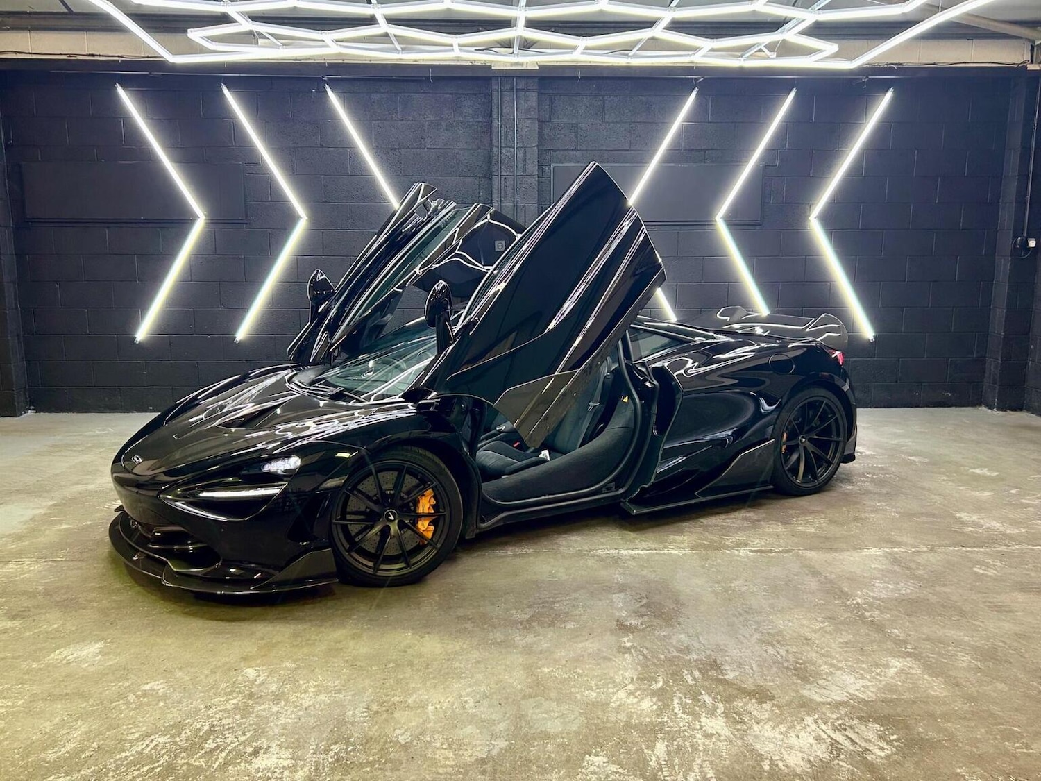 Used McLaren 720S 2019 for sale - 76725575: Photo 43