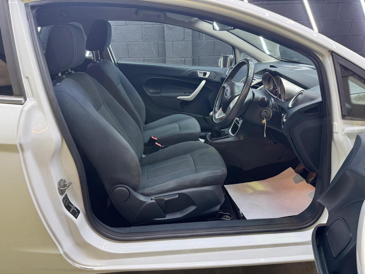 Used Ford Fiesta 2012 for sale - 76725734: Photo 31