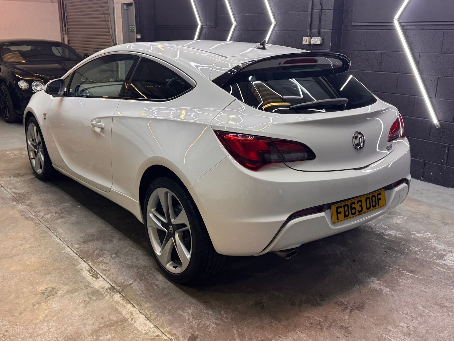 Used Vauxhall Astra GTC 2014 for sale - 77609877: Photo 10