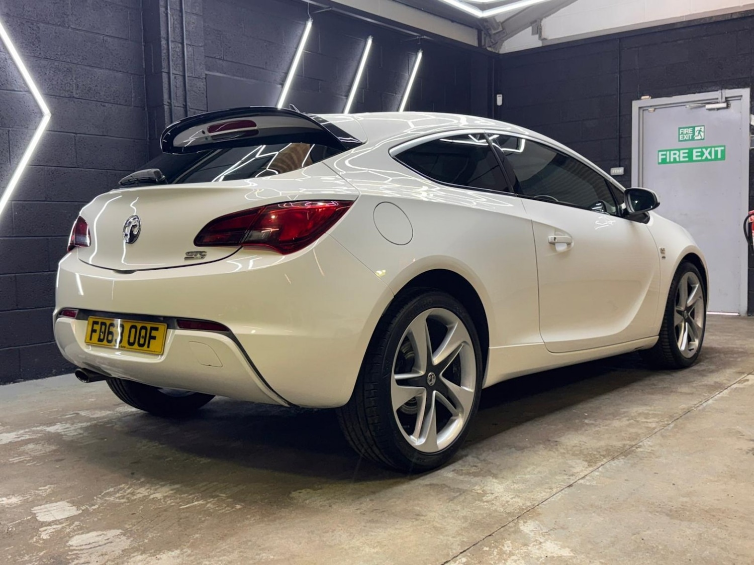 Used Vauxhall Astra GTC 2014 for sale - 77609877: Photo 29