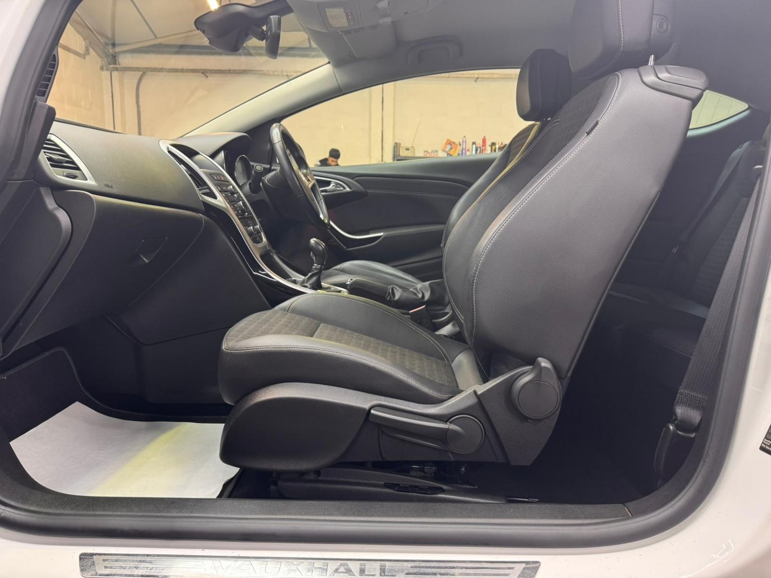 Used Vauxhall Astra GTC 2014 for sale - 77609877: Photo 43