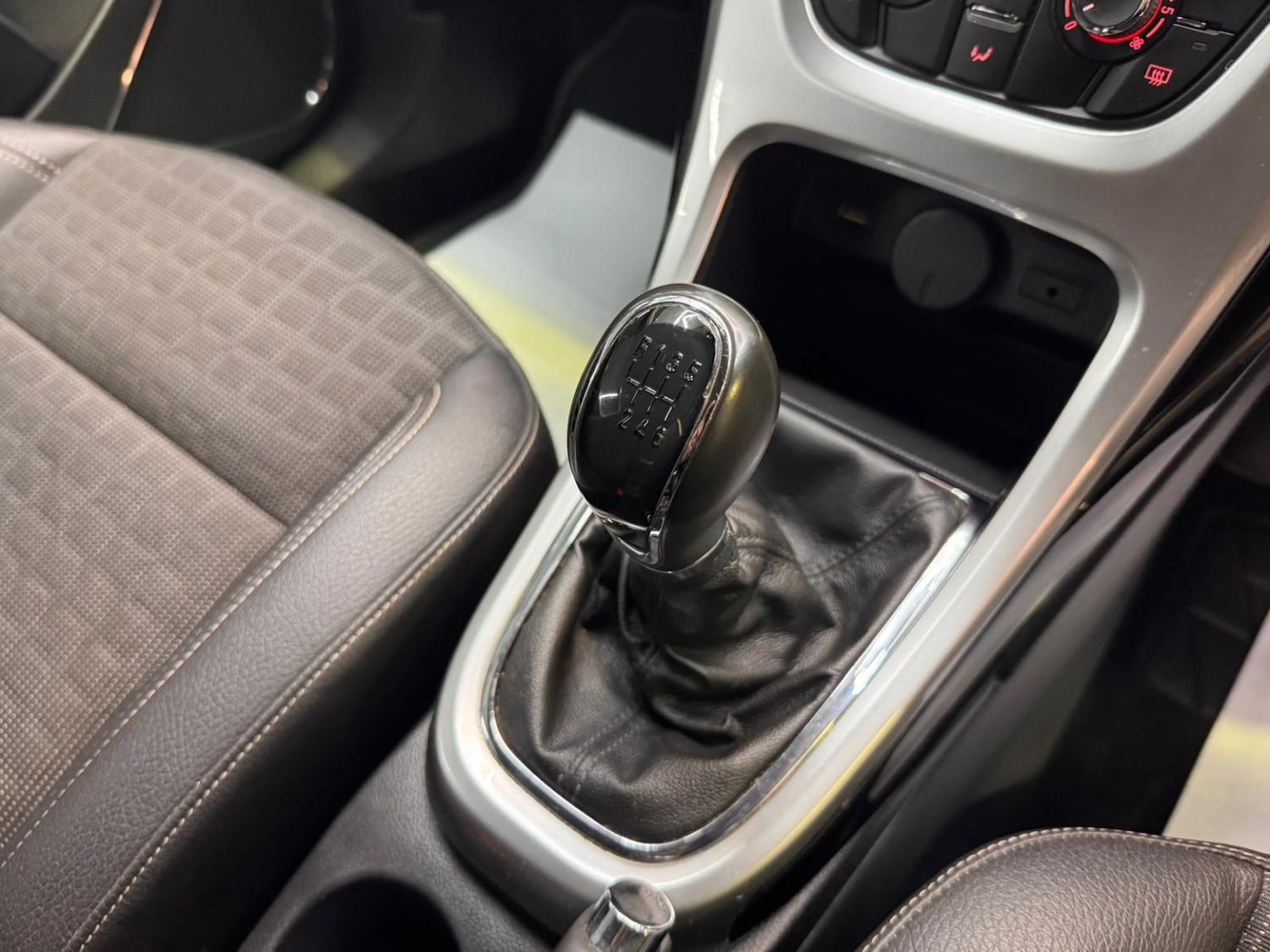 Used Vauxhall Astra GTC 2014 for sale - 77609877: Photo 44