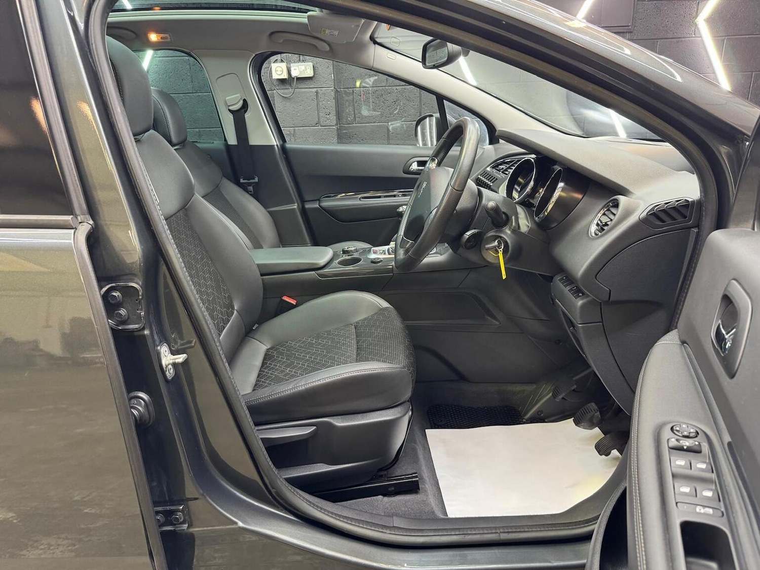 Used Peugeot 3008 2014 for sale - 76769779: Photo 34