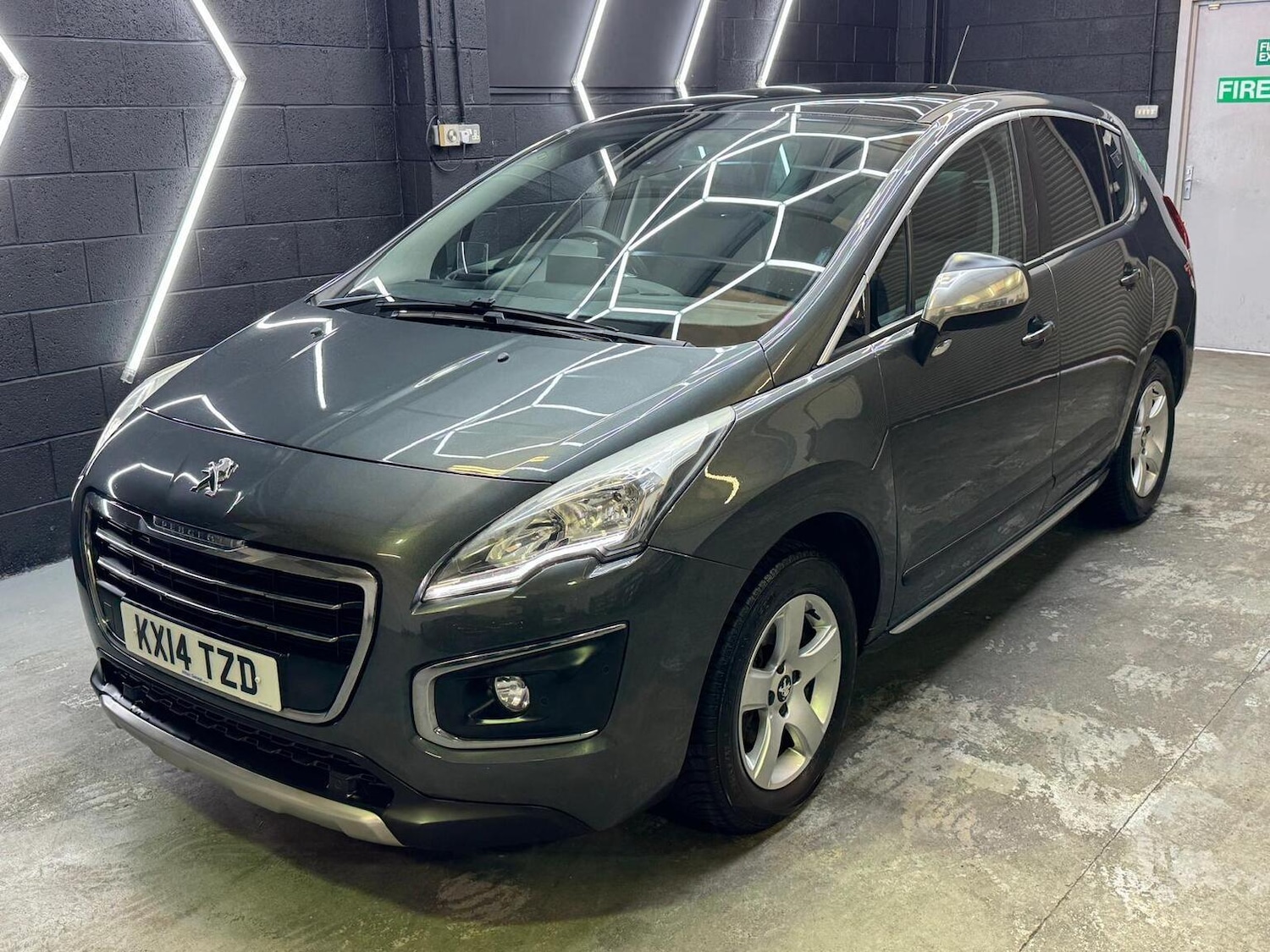 Used Peugeot 3008 2014 for sale - 76769779: Photo 5
