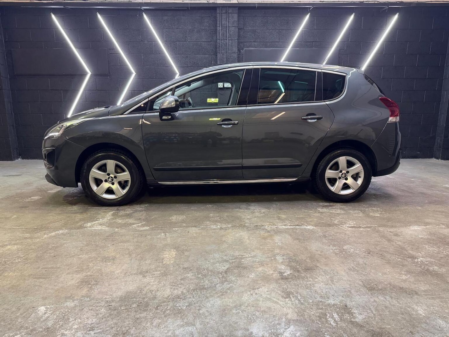 Used Peugeot 3008 2014 for sale - 76769779: Photo 9