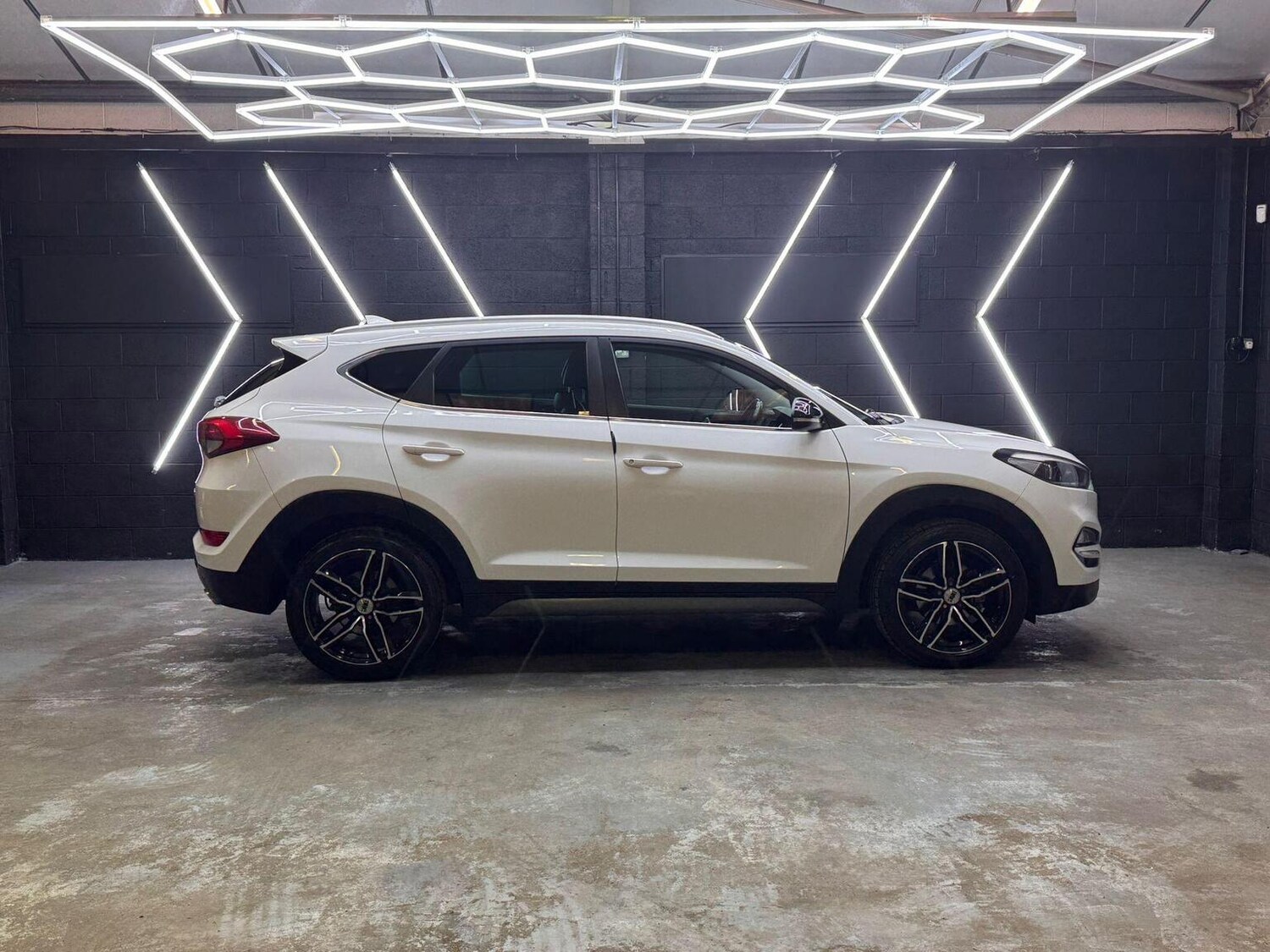 Used Hyundai TUCSON 2016 for sale - 77370638: Photo 32