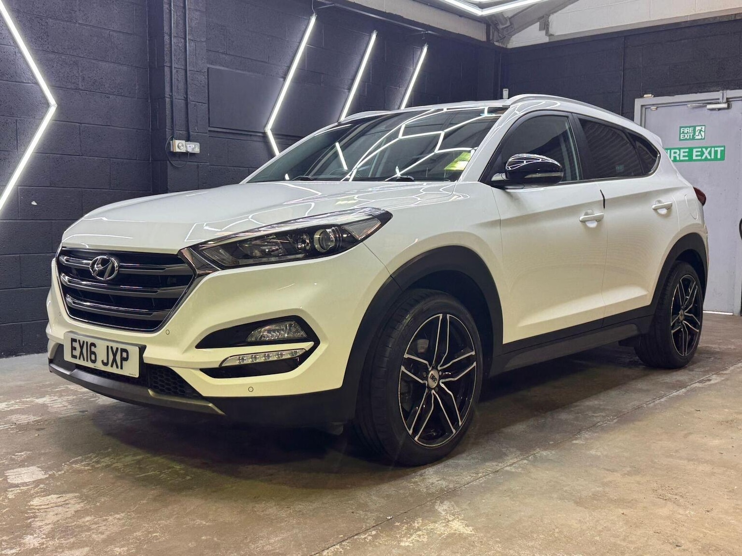 Used Hyundai TUCSON 2016 for sale - 77370638: Photo 4