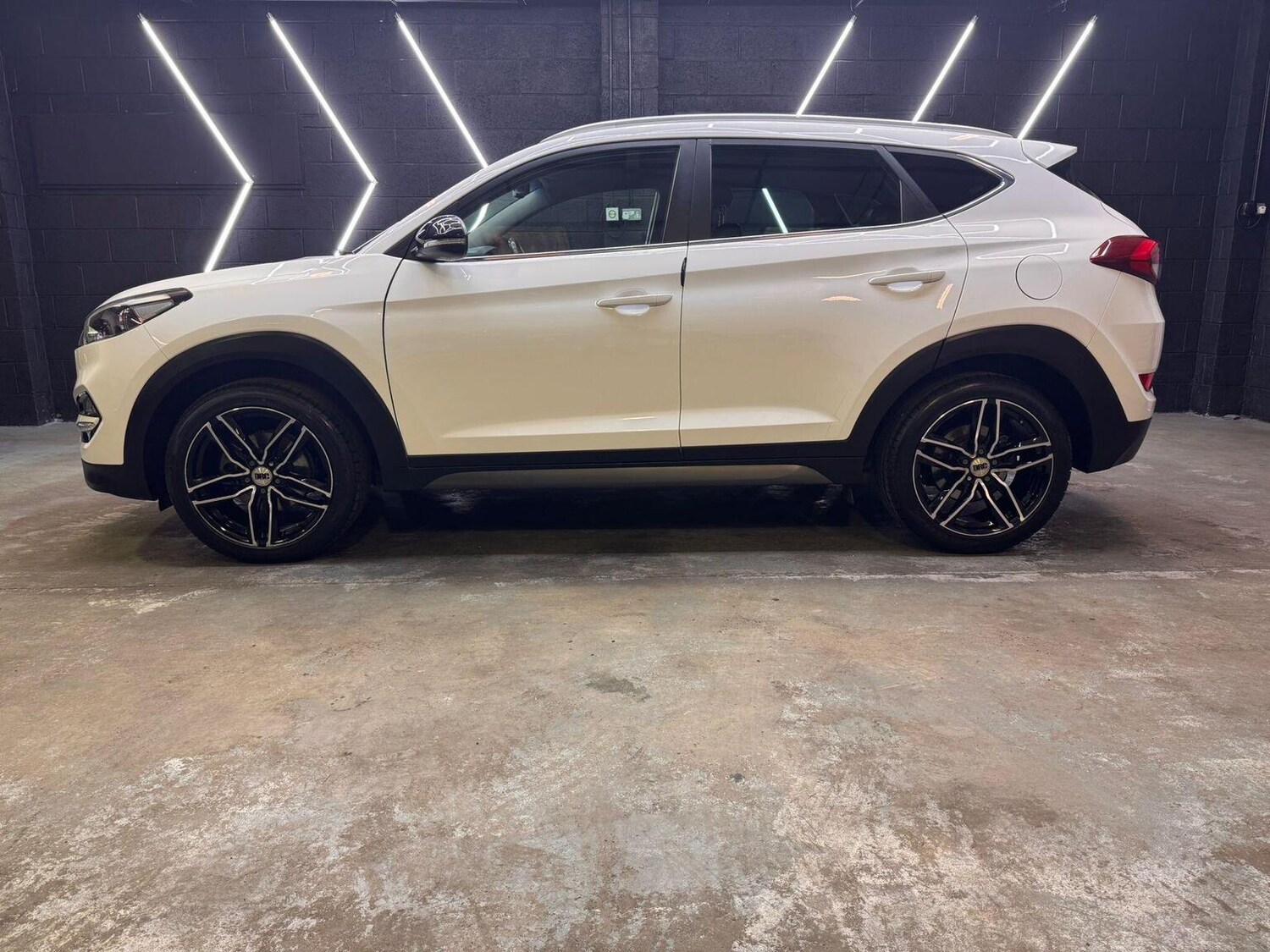 Used Hyundai TUCSON 2016 for sale - 77370638: Photo 8