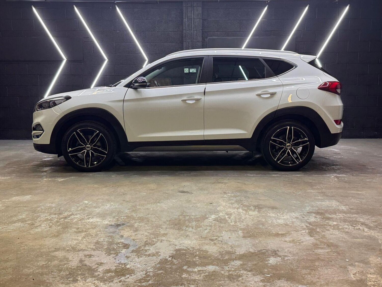 Used Hyundai TUCSON 2016 for sale - 77370638: Photo 9