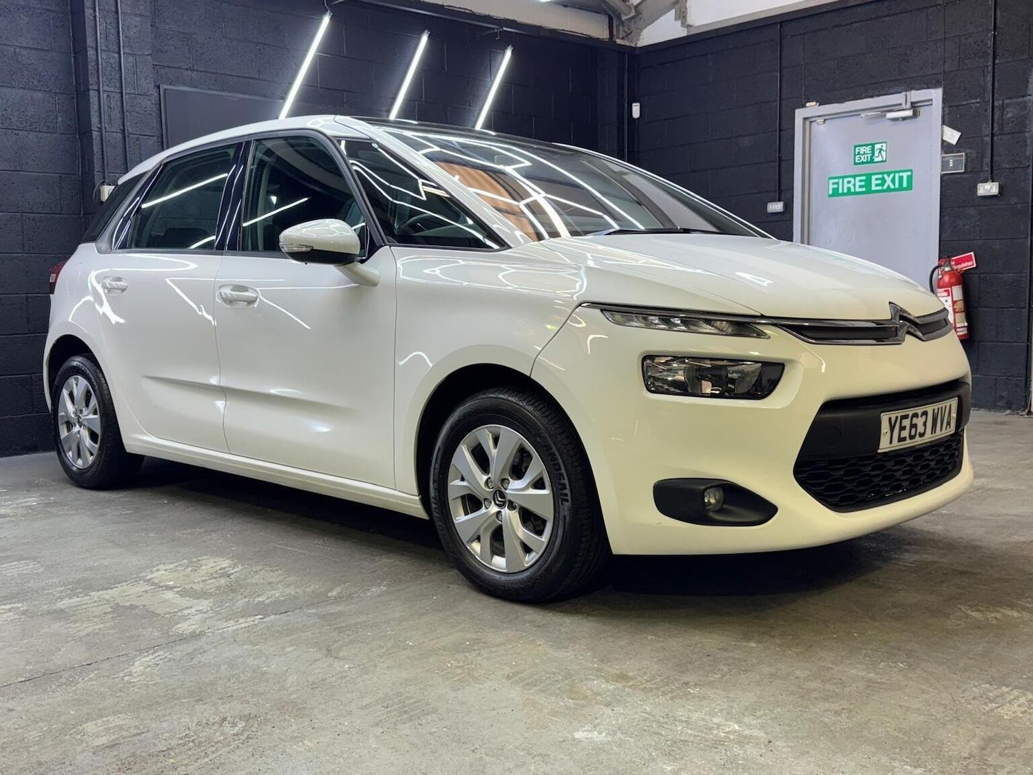 Used Citroen C4 Picasso 2013 for sale - 76793390: Photo 20