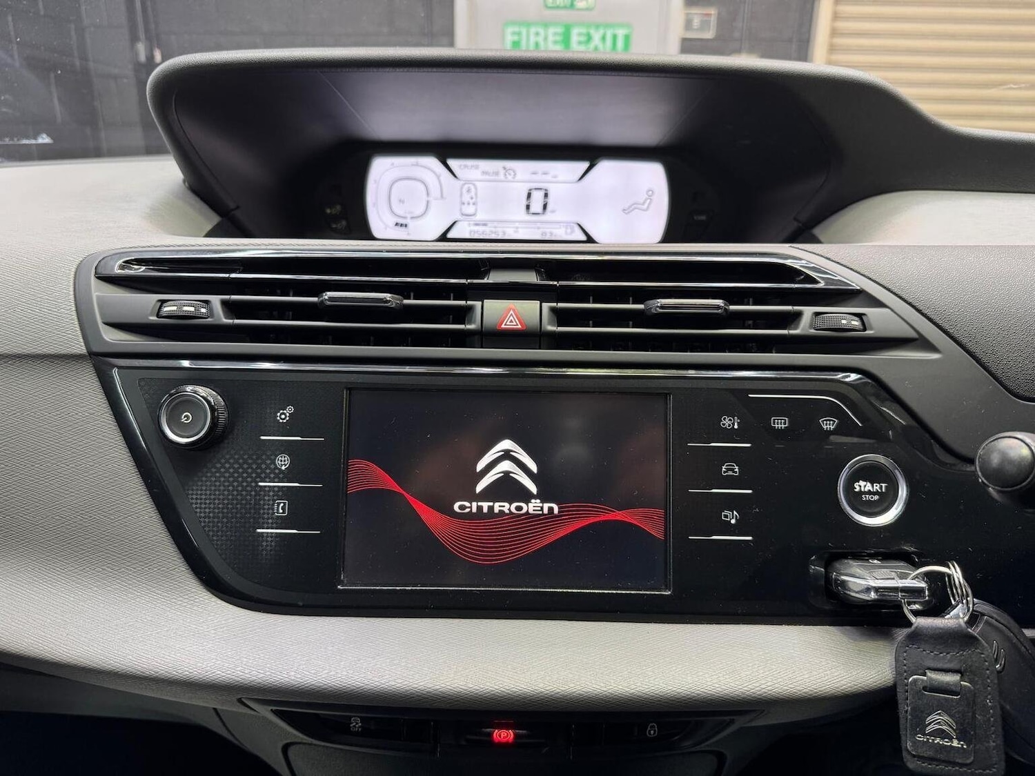 Used Citroen C4 Picasso 2013 for sale - 76793390: Photo 37