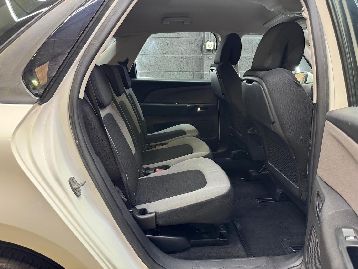 Used Citroen C4 Picasso 2013 for sale - 76793390: Photo 46