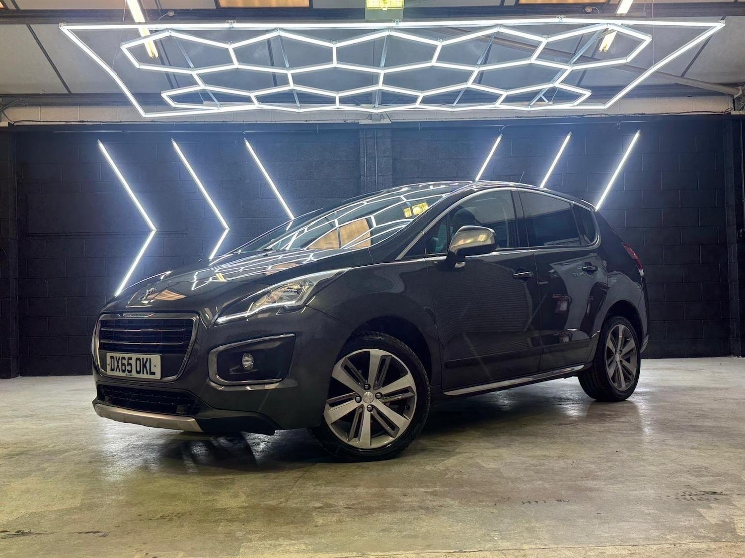 Used Peugeot 3008 2015 for sale - 76725744: Photo 2