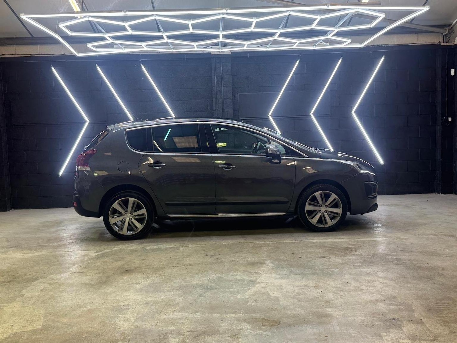 Used Peugeot 3008 2015 for sale - 76725744: Photo 23