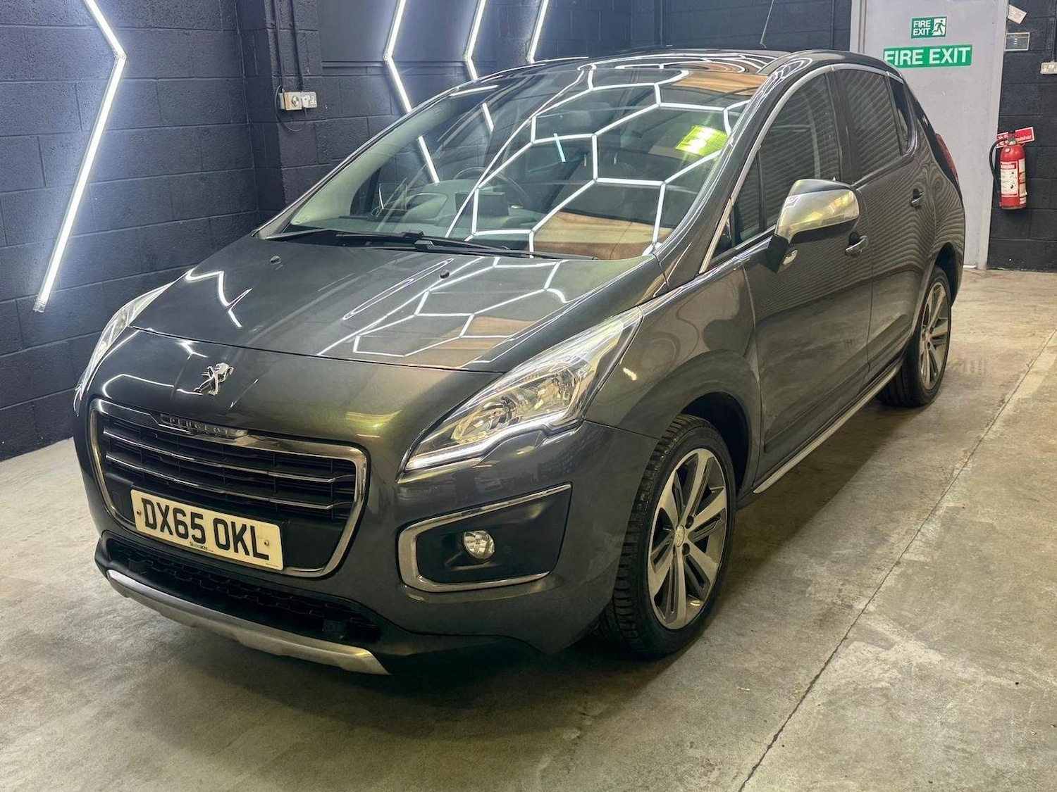 Used Peugeot 3008 2015 for sale - 76725744: Photo 6