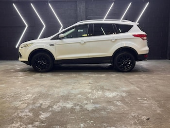 Used Ford Kuga 2015 for sale - 76725762: Photo