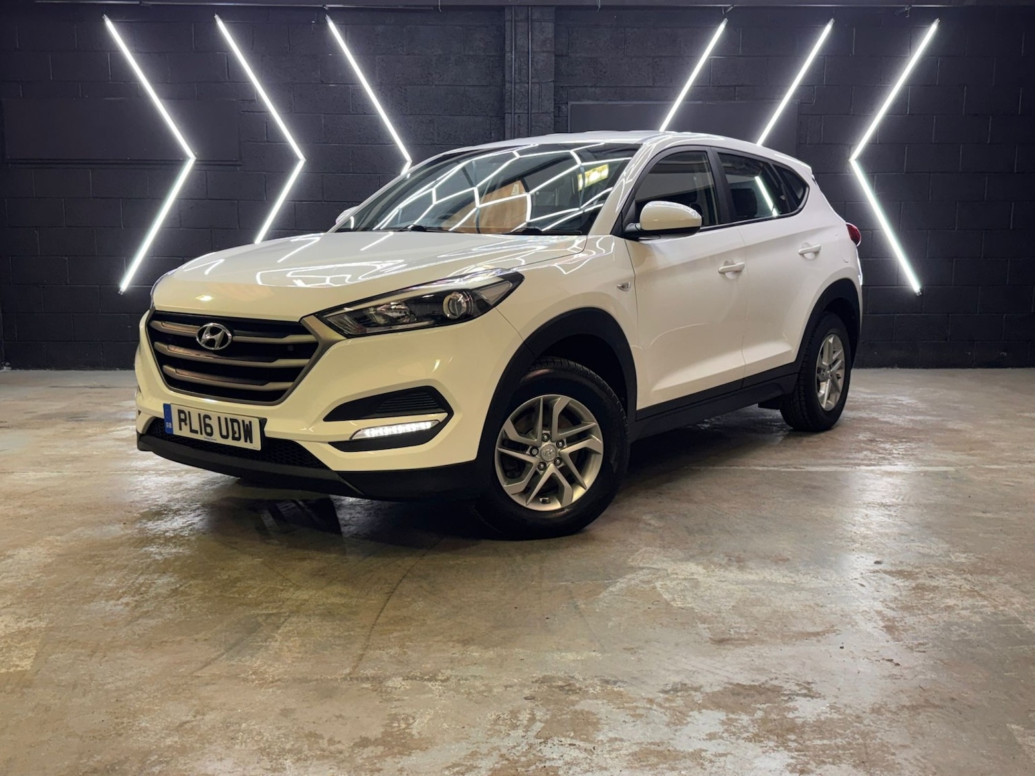 Used Hyundai TUCSON 2016 for sale - 78190669: Photo 2