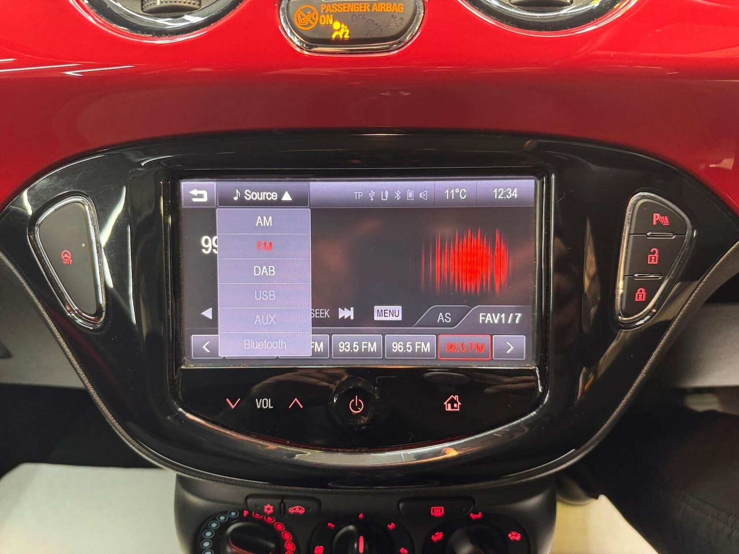 Used Vauxhall ADAM 2015 for sale - 76951082: Photo 39