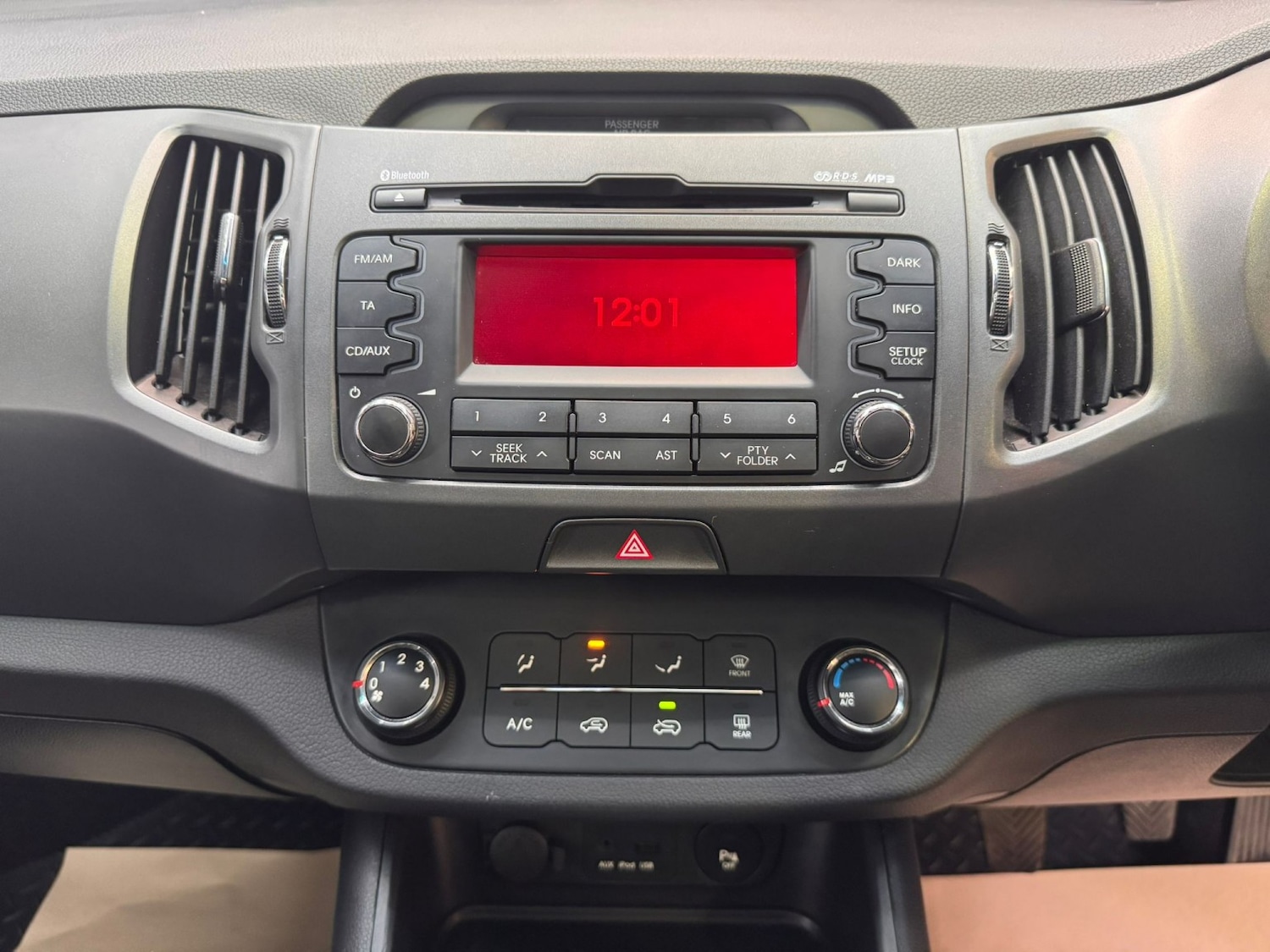 Used Kia Sportage 2011 for sale - 77891692: Photo 43