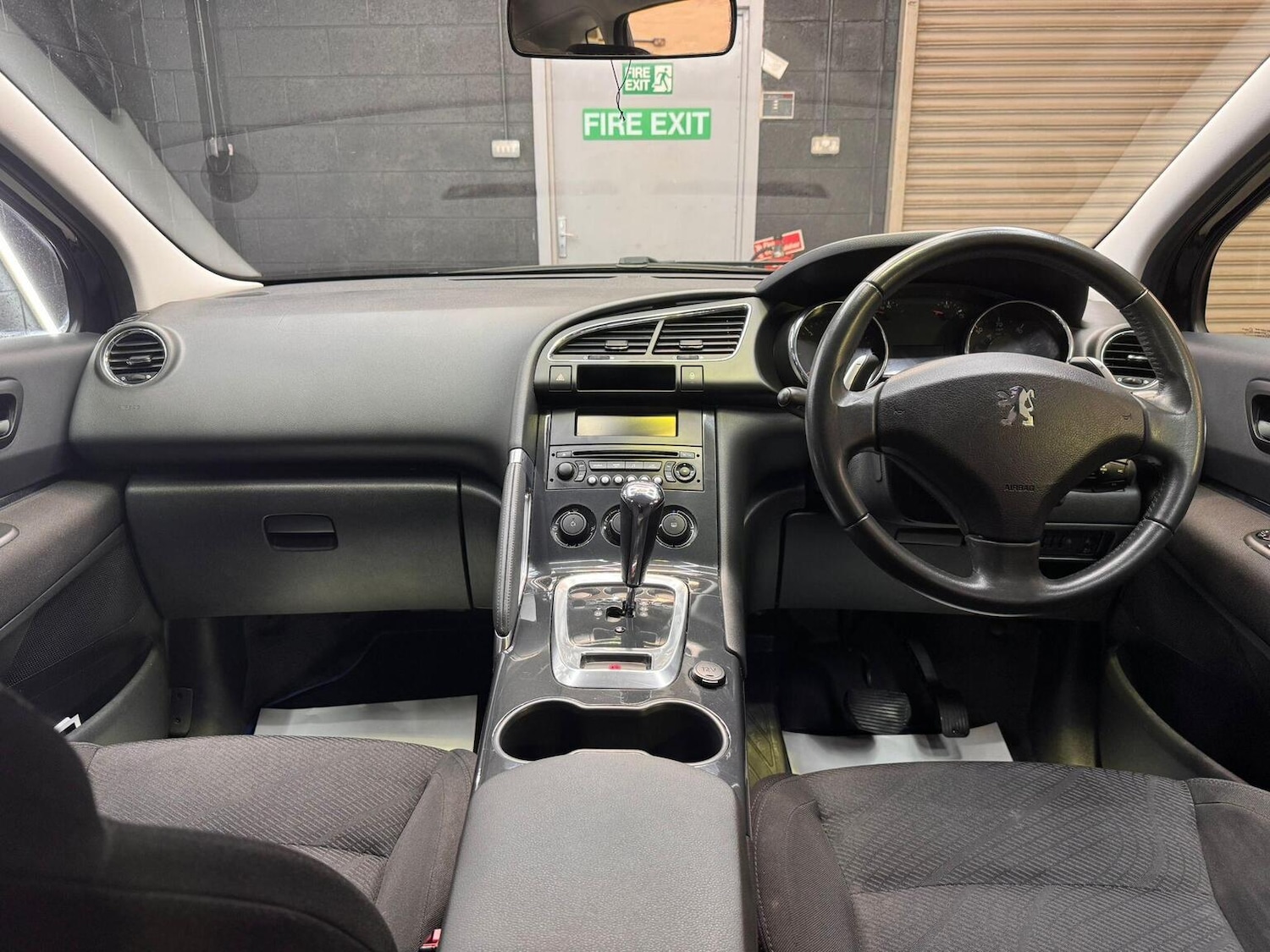 Used Peugeot 3008 2011 for sale - 76877542: Photo 30