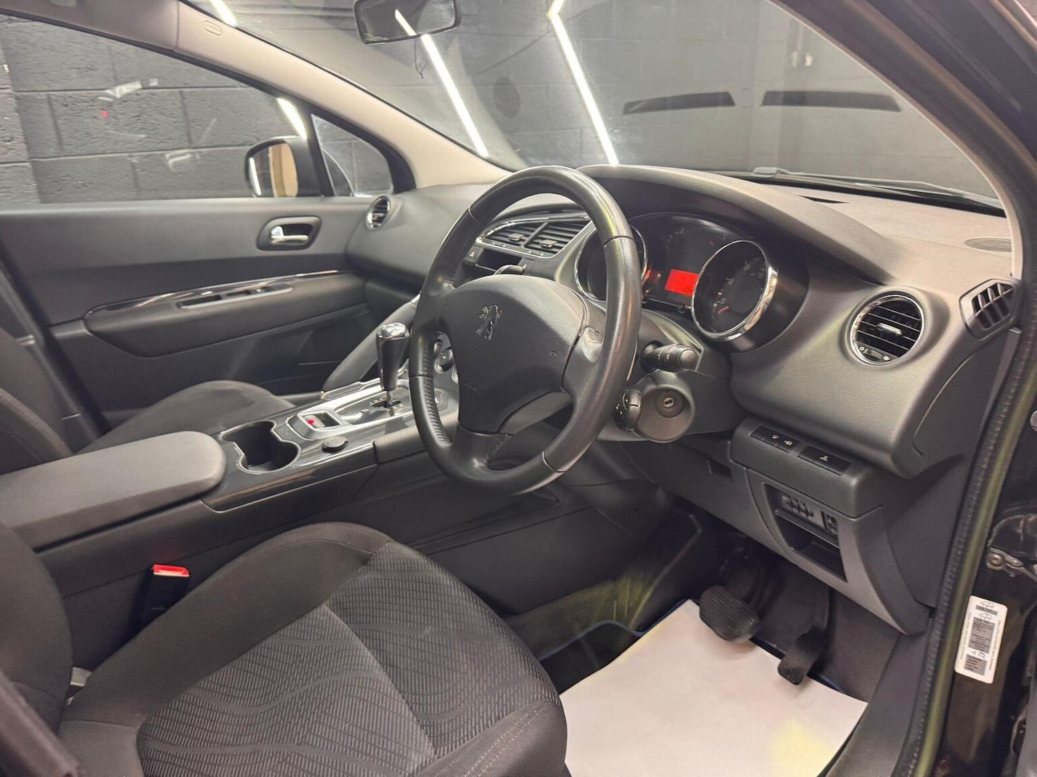 Used Peugeot 3008 2011 for sale - 76877542: Photo 31