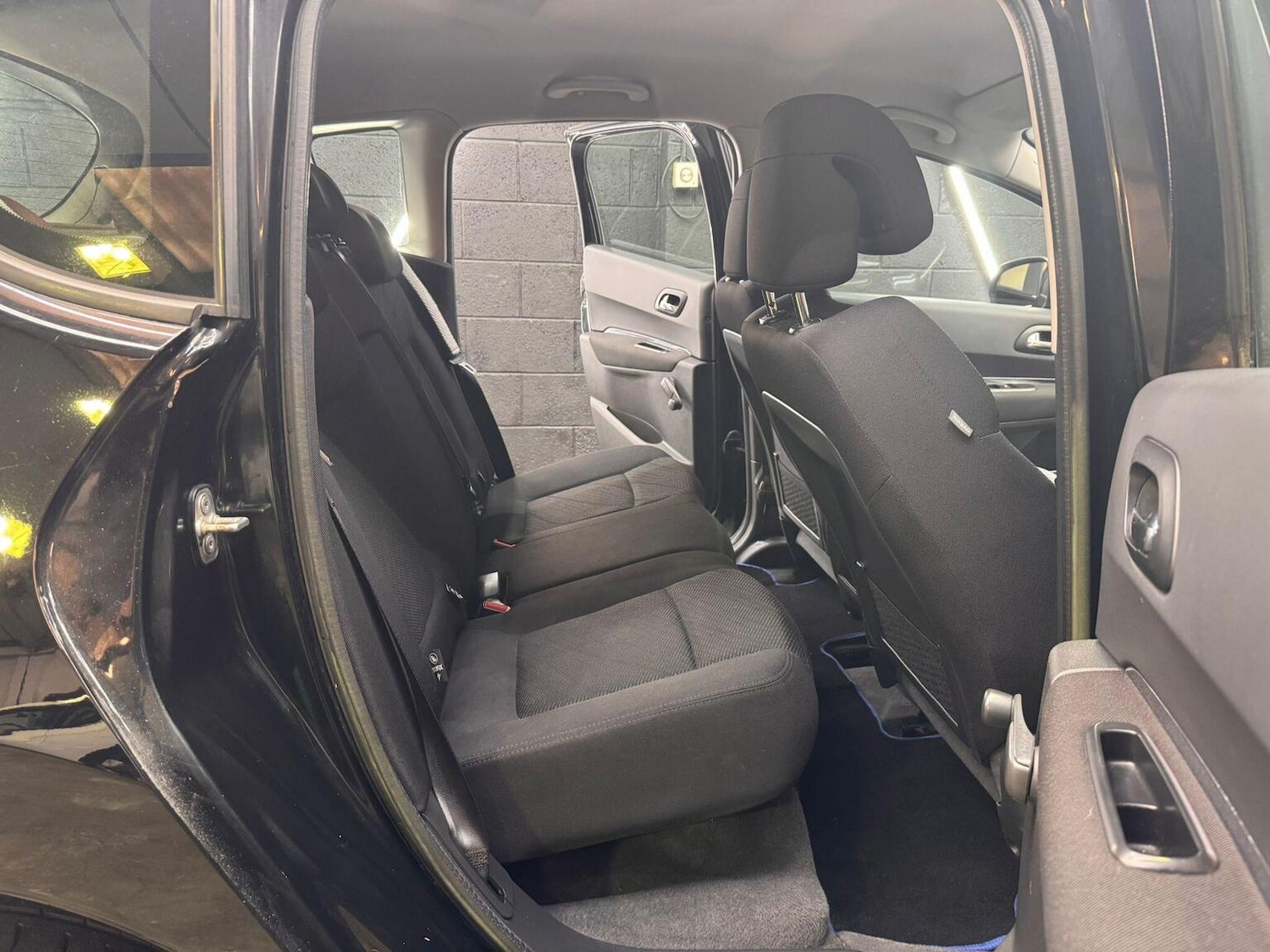 Used Peugeot 3008 2011 for sale - 76877542: Photo 40