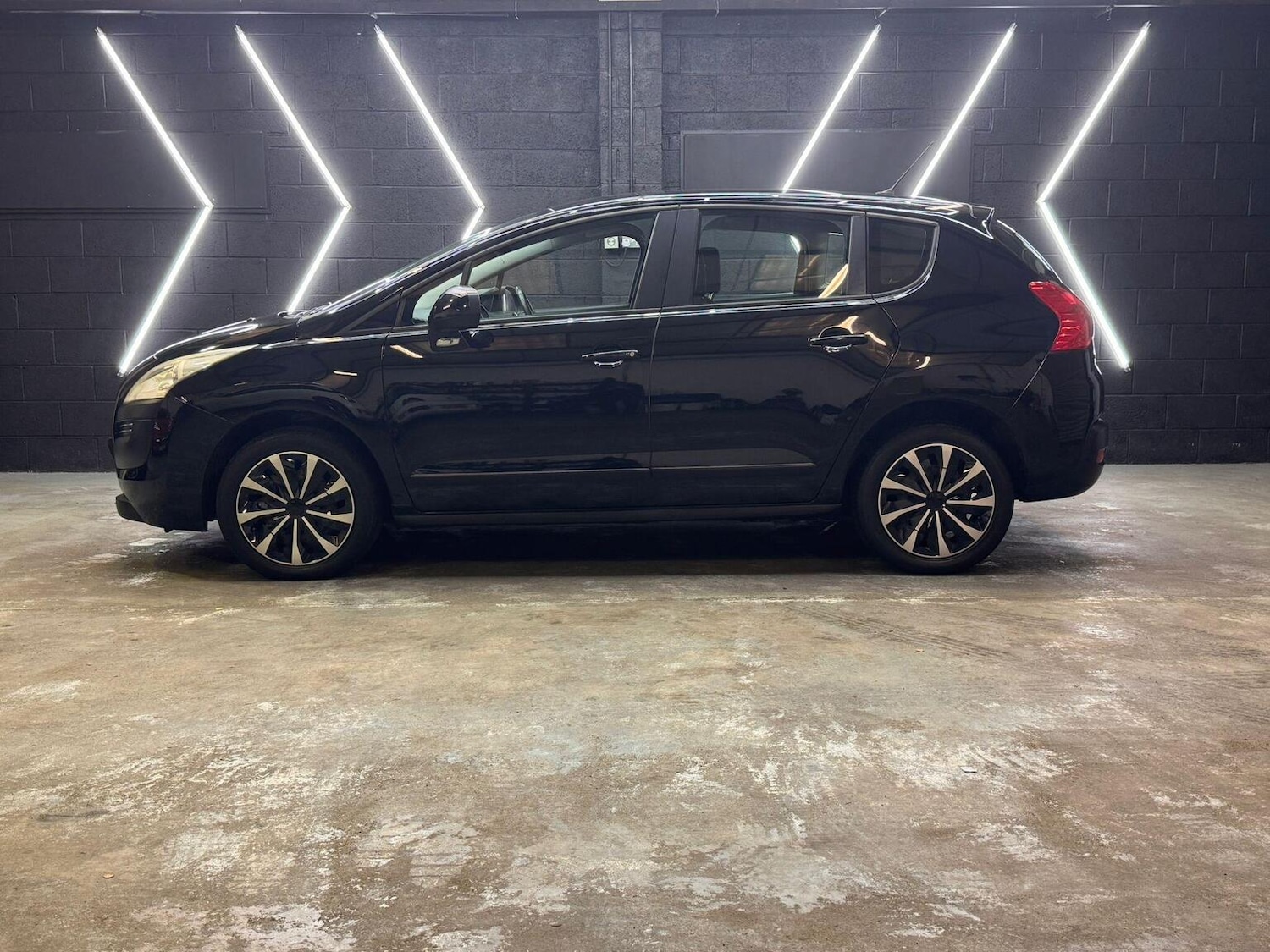 Used Peugeot 3008 2011 for sale - 76877542: Photo 7