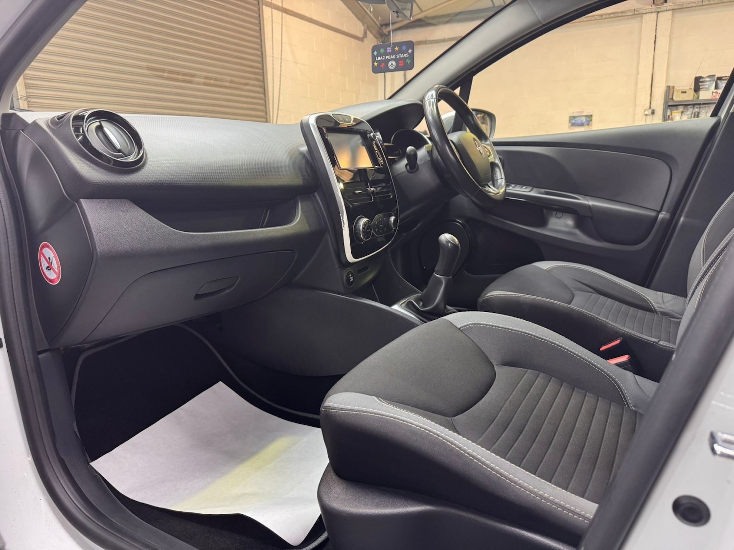 Used Renault Clio 2016 for sale - 78045630: Photo 46