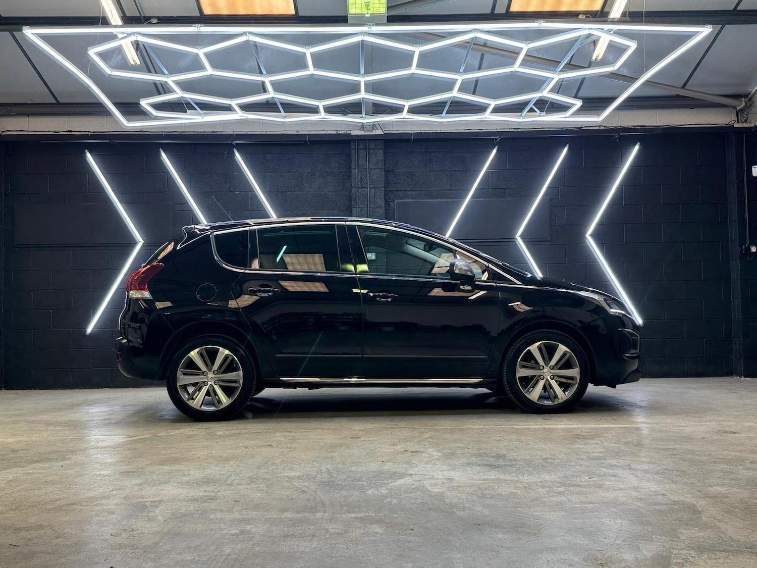 Used Peugeot 3008 2016 for sale - 76793389: Photo 28