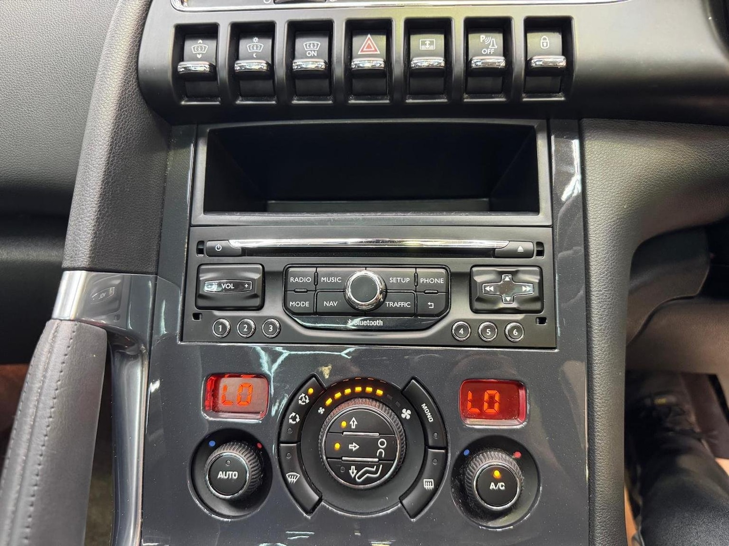 Used Peugeot 3008 2016 for sale - 76793389: Photo 45