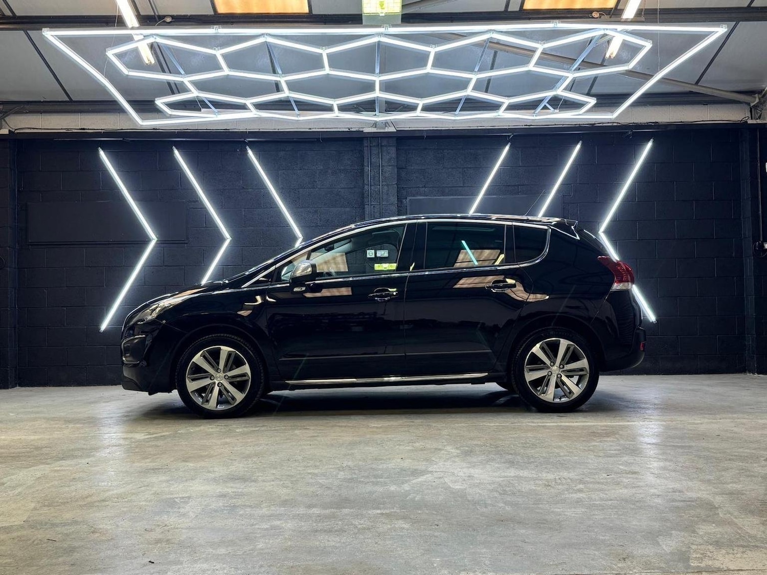 Used Peugeot 3008 2016 for sale - 76793389: Photo 8