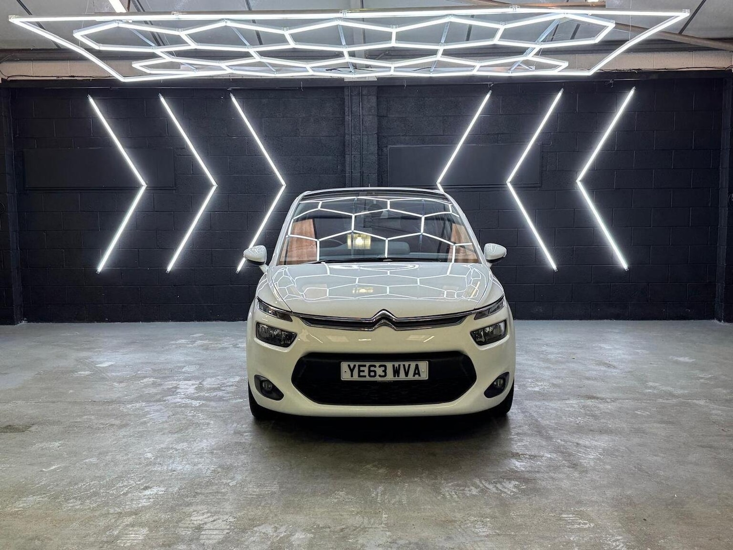 Used Citroen C4 Picasso 2013 for sale - 76725751: Photo 15