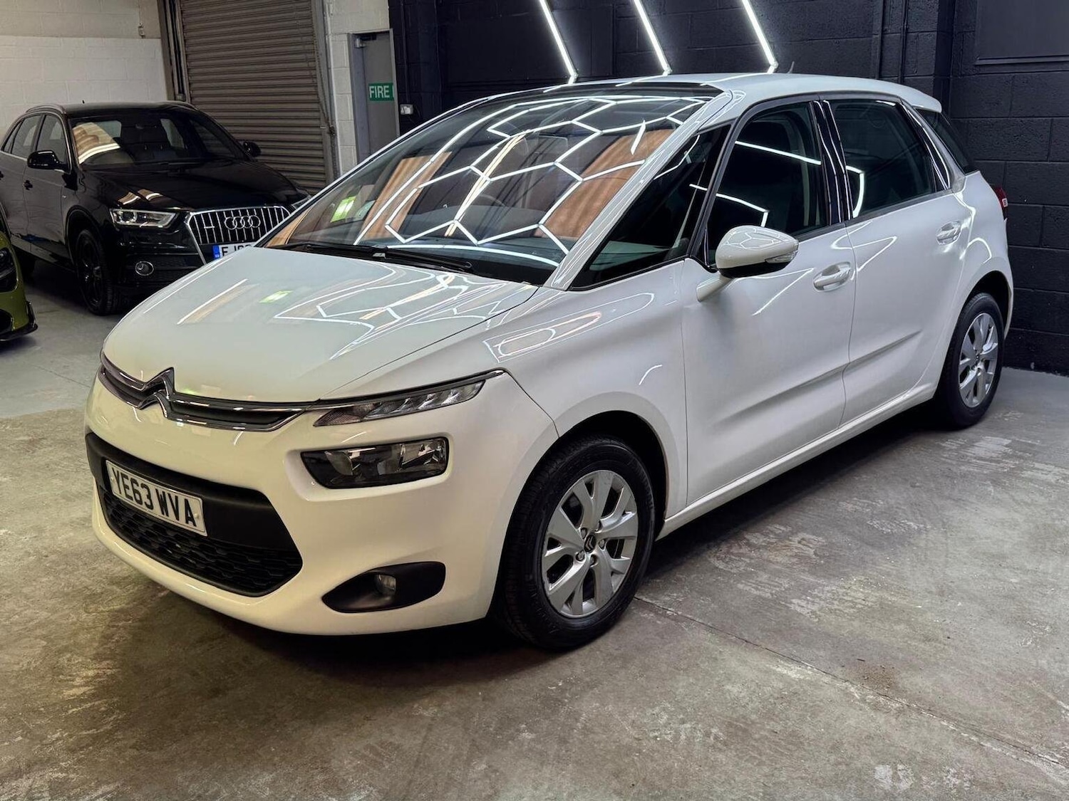 Used Citroen C4 Picasso 2013 for sale - 76725751: Photo 16