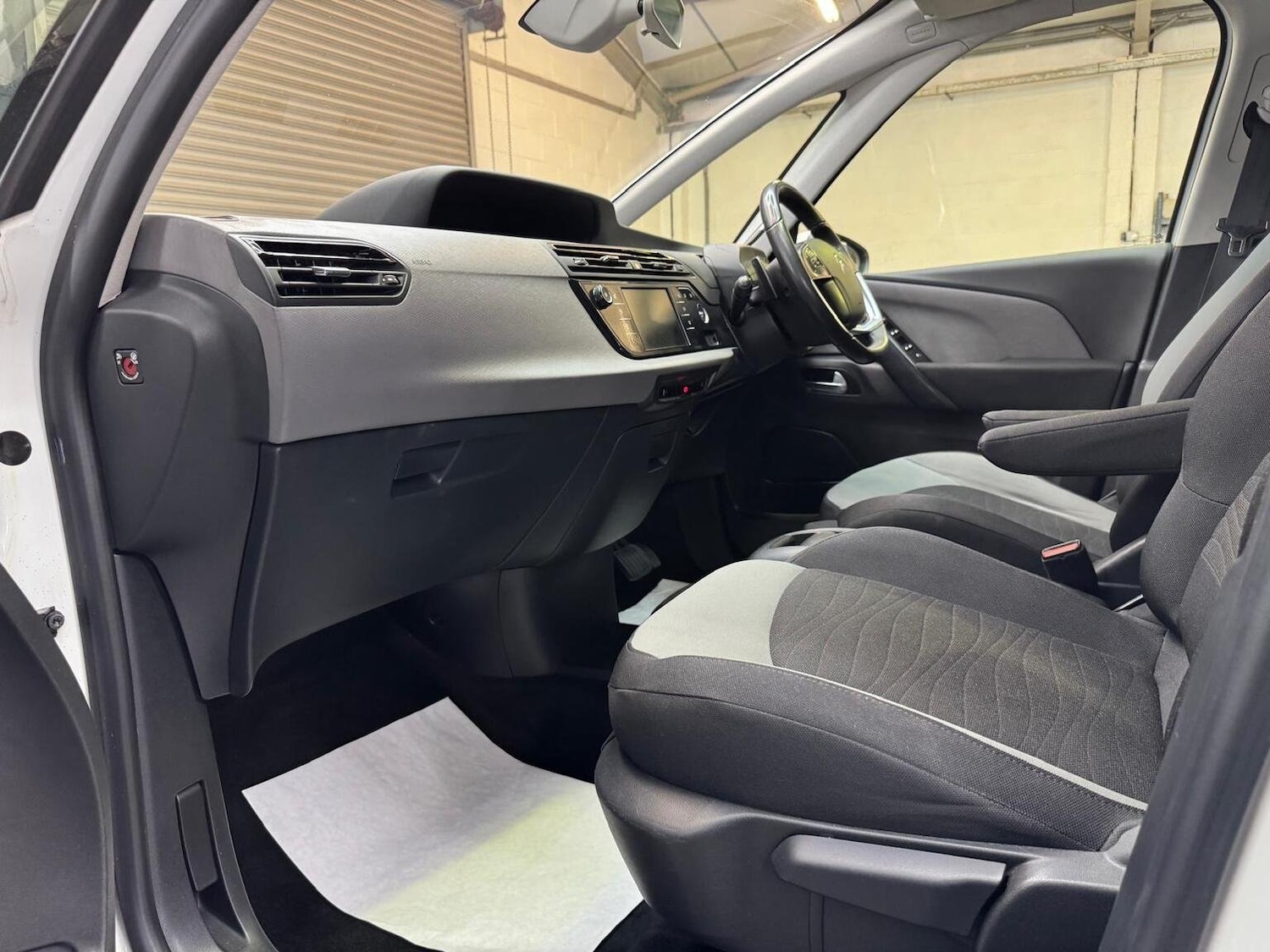 Used Citroen C4 Picasso 2013 for sale - 76725751: Photo 43